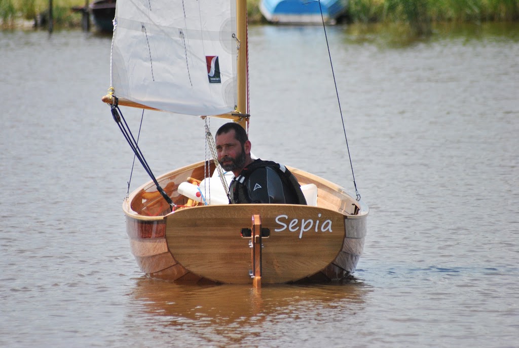 László